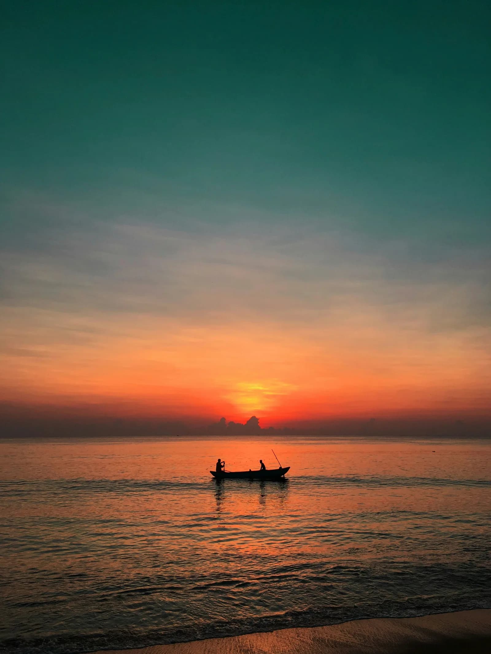 Golden evening sunset hues illuminating Sri Lanka's scenic paradise.